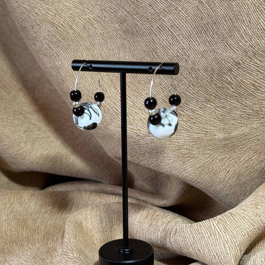 Boucles d'oreilles créole avec perles fleuries