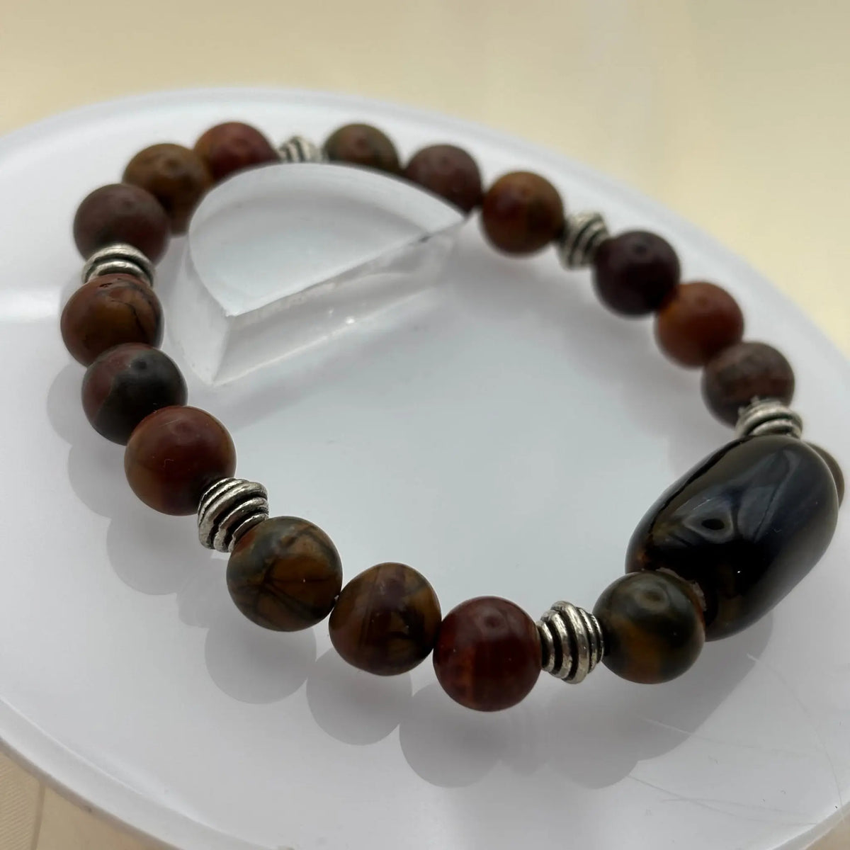 Bracelet en perles de jaspe Picasso monté sur élastique