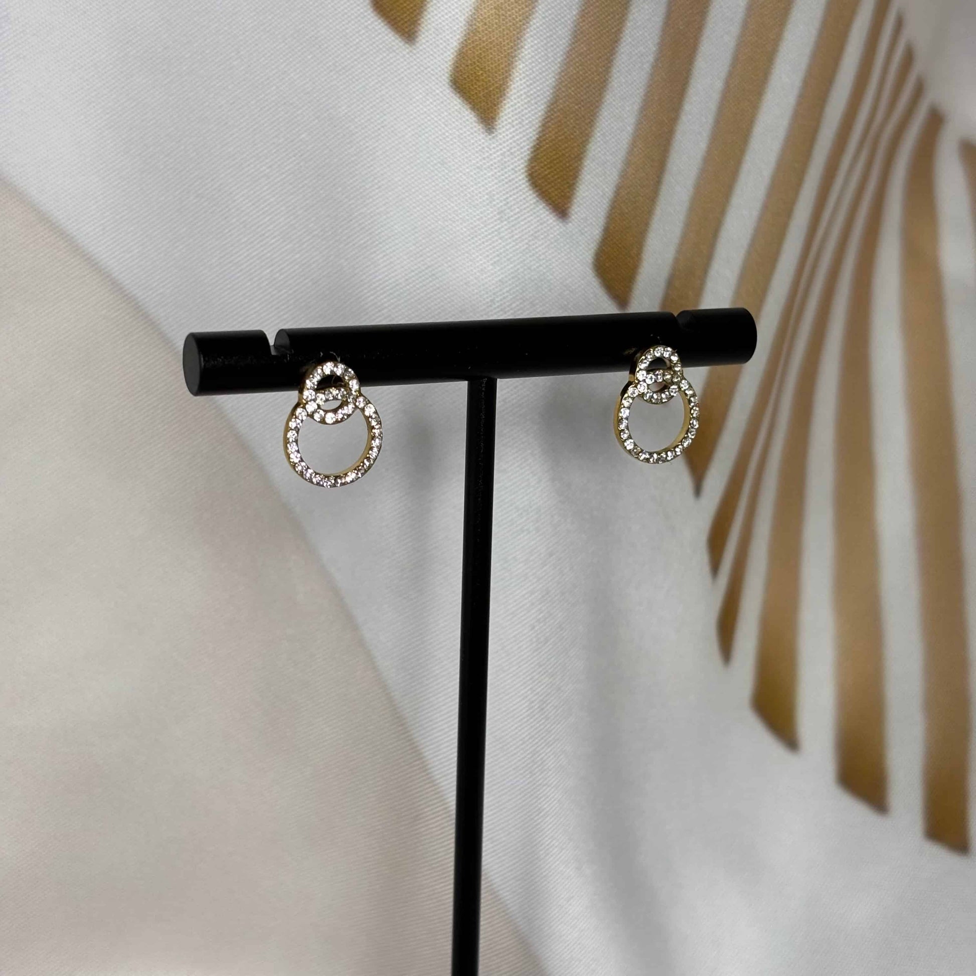 Boucles d'oreilles | Petits anneaux avec strass doré |Acier inoxydable