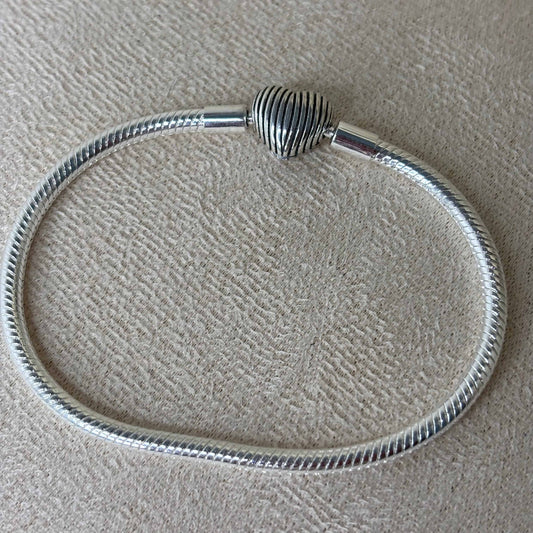 Bracelet Pand'Or | Bracelet avec charm cœur |Tour 18 cm | Acier inoxydable