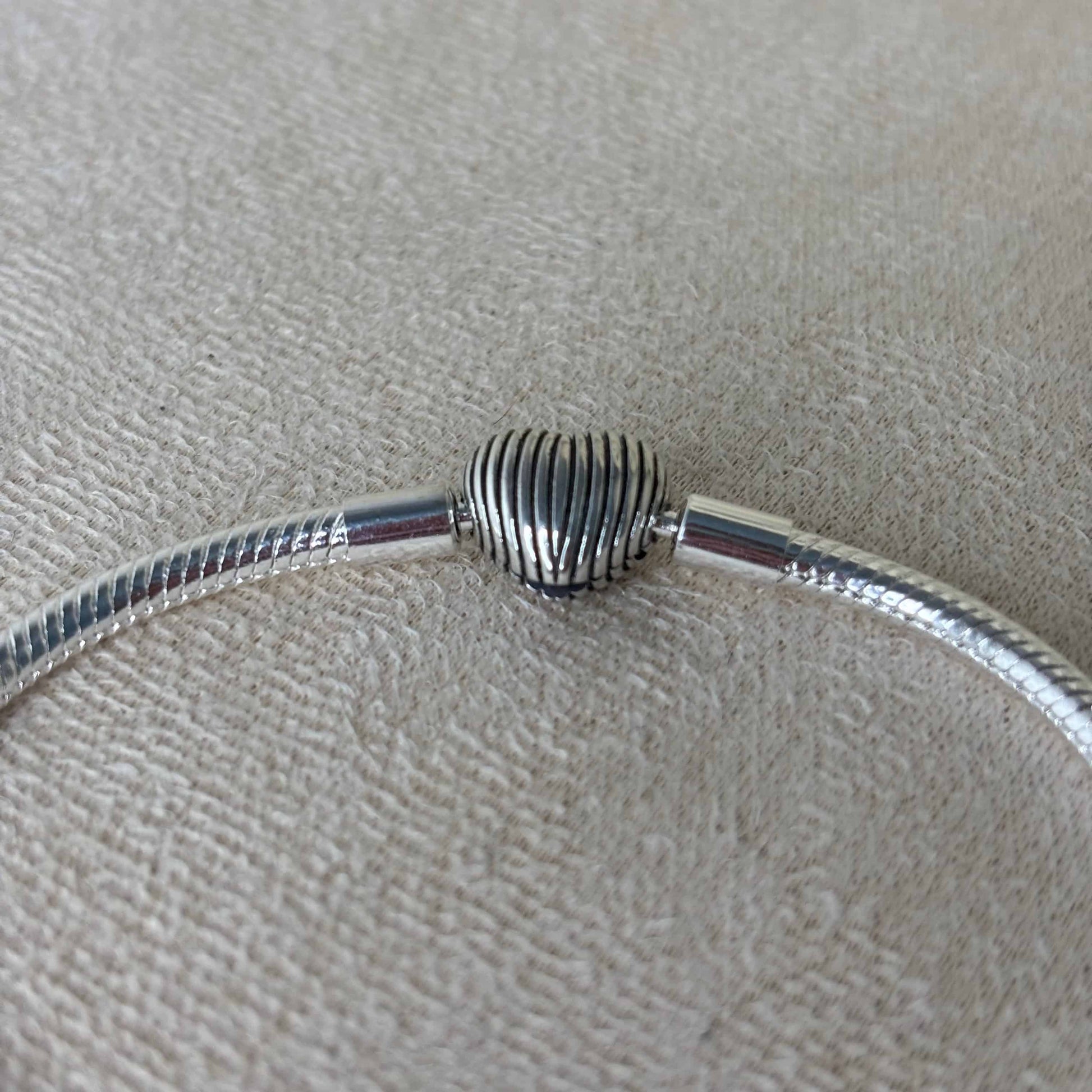Bracelet Pand'Or | Bracelet avec charm cœur | Acier inoxydable