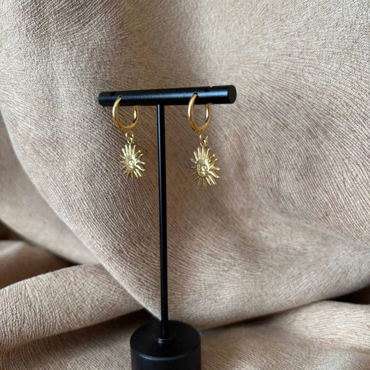 Boucles d'oreilles |Petites créoles | Avec soleil visage |Or |Acier inoxydable