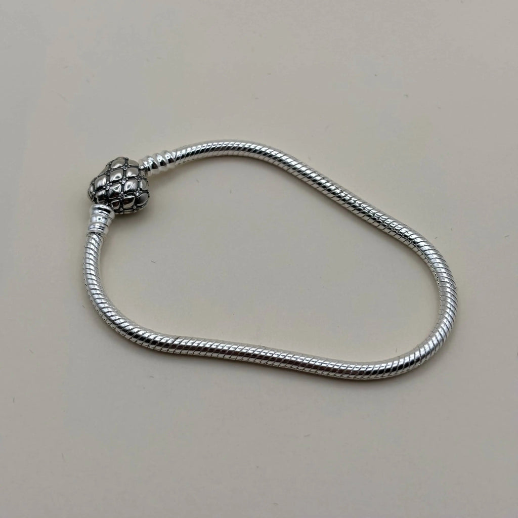 Bracelet Pand'Or avec charm en forme de cœur  en acier inoxydable