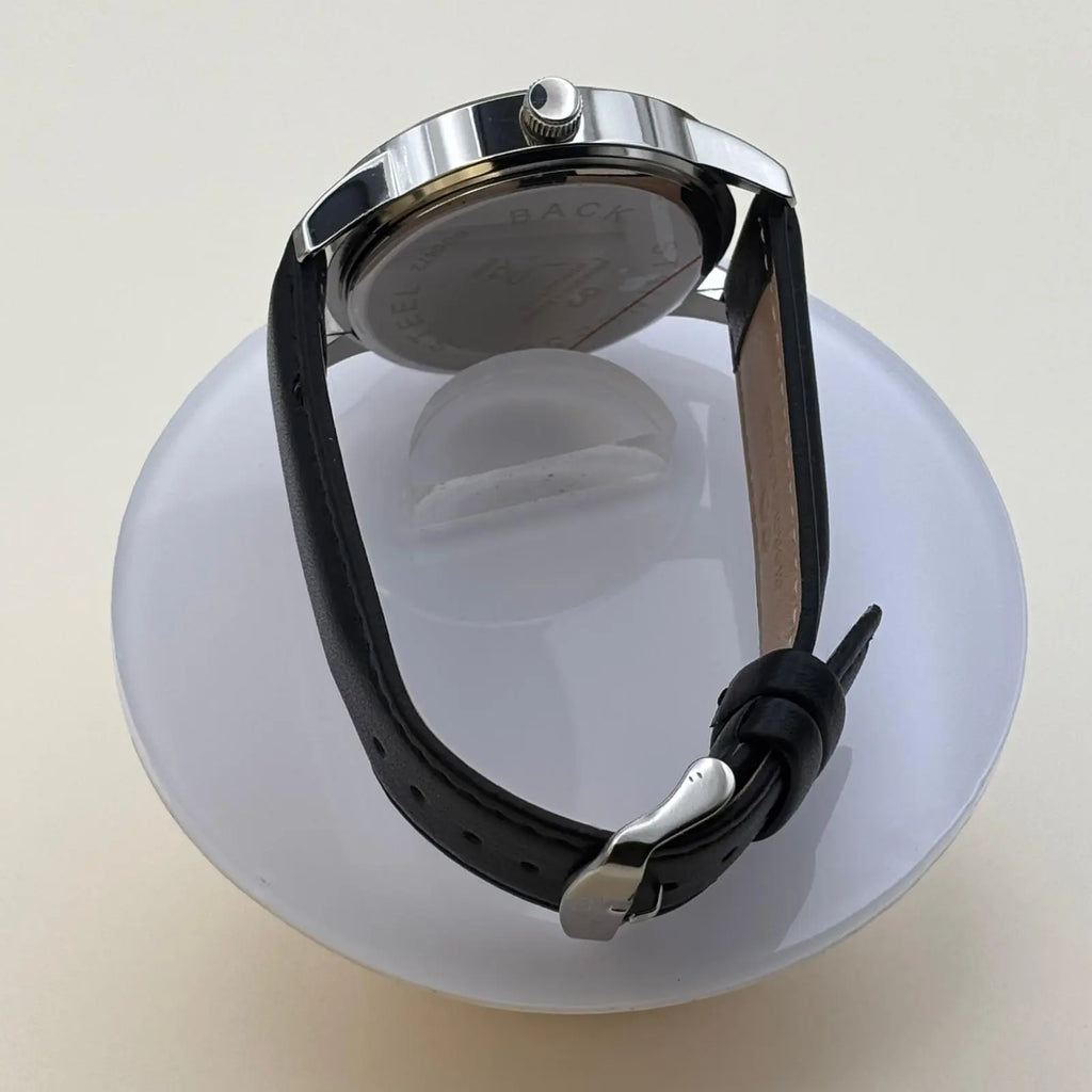 Montre pour hommes avec cadran bicolore noir et argent