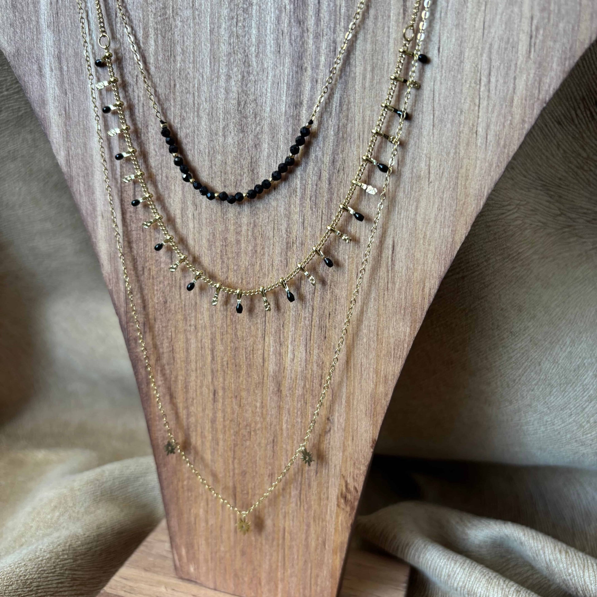 Collier multirangs doré | motifs différents soleil et perles | Acier inoxydable