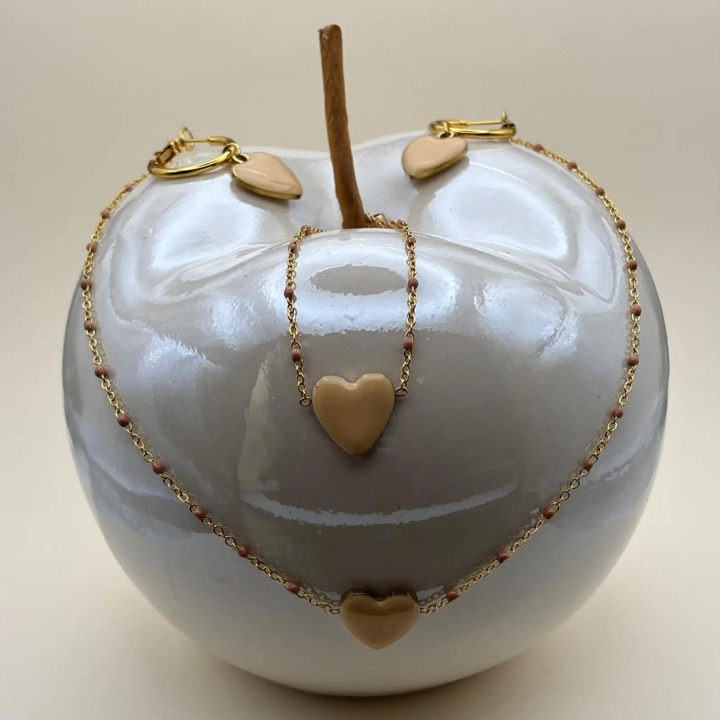 Parure collier bracelet et boucles d'oreilles pendentif avec cœur coloré blanc