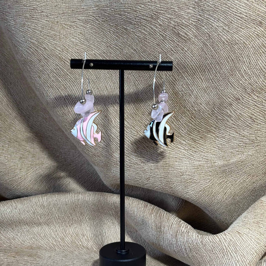Boucles d'oreilles - créole diamètre 3 cm breloque poissons scalaire colorés
Perles acryliques