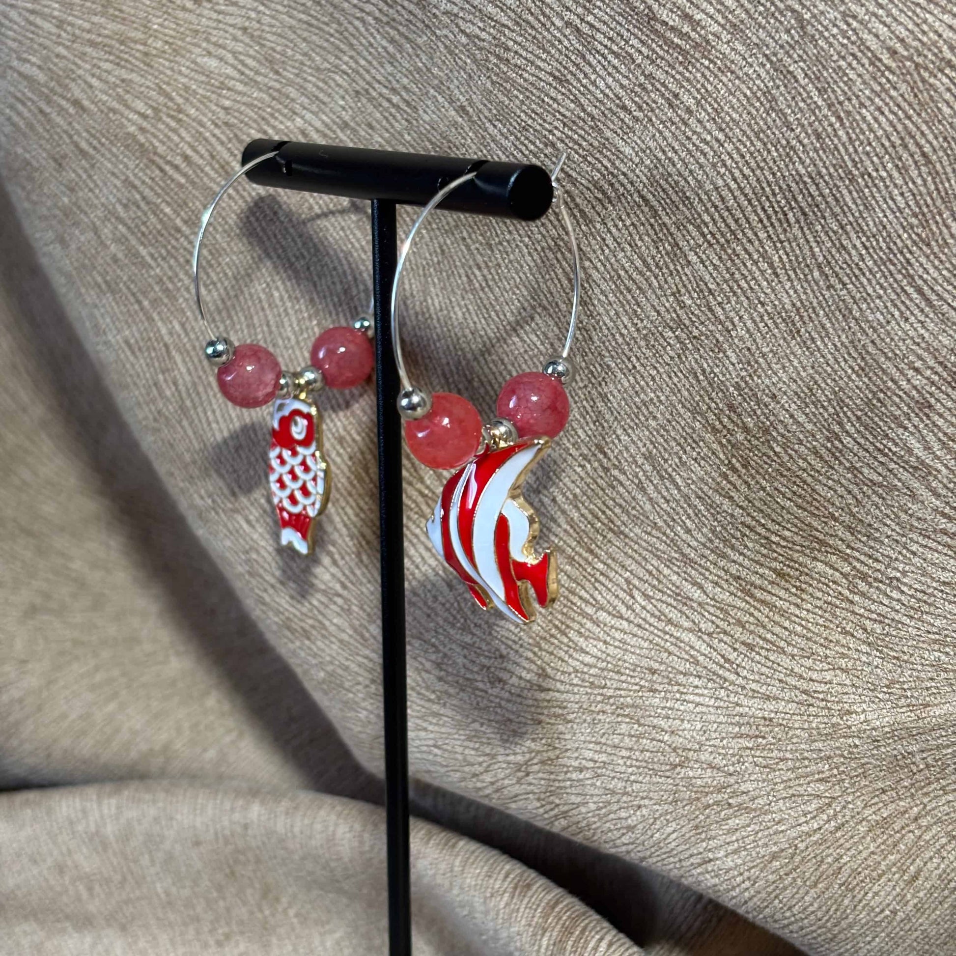 Boucles d'oreilles - créole breloque poisson scalaire et carpe koï Perles en acrylique