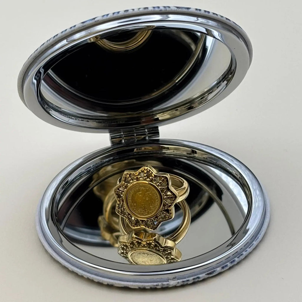 Bague de couleur dorée avec le symbole du coq francais