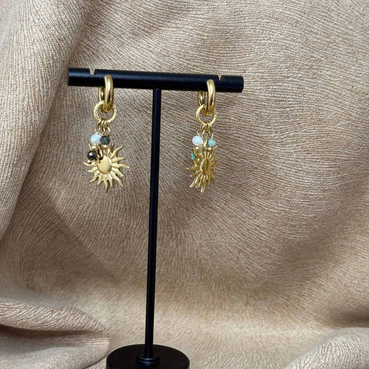Boucles d'oreilles dorées créoles pendentifs soleil