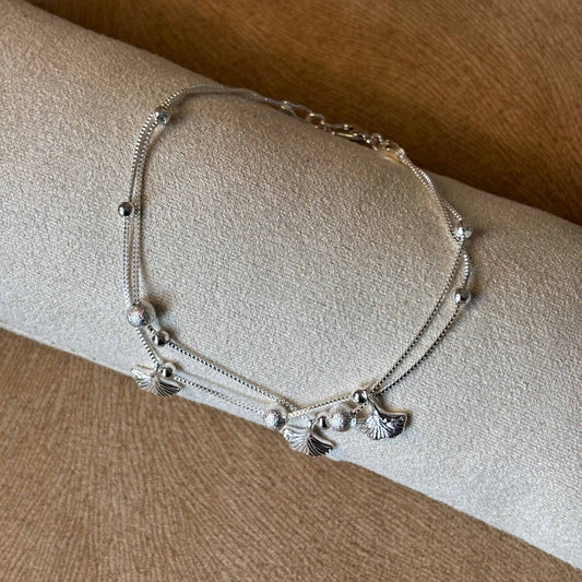 Bracelet de cheville
Breloques feuilles & perles