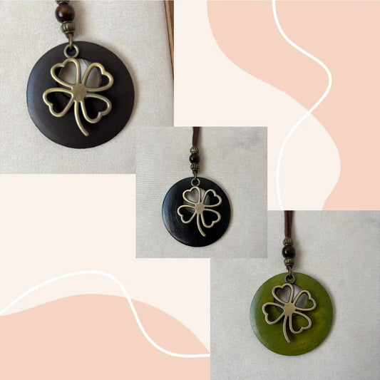 Collier fantaisie |Médaillon en bois brun vert noir |Porte bonheur trèfle |cordon en cuir 