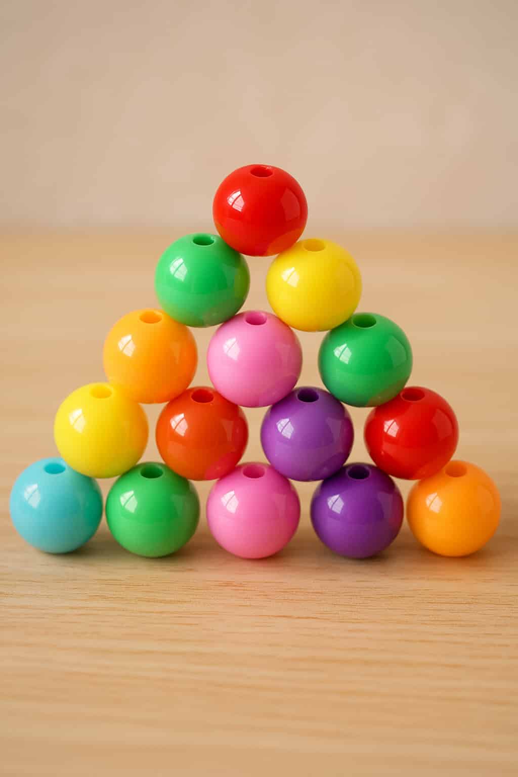 Ensemble de perles colorées en résine Image