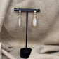 Boucles d'oreilles dorées | Motif goutte d'eau écru | Acier inoxydable