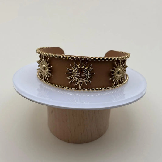 Bracelet rigide ouvert marron avec fleurs dorées et perles dorées