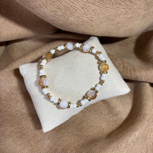 Bracelet en perles artisanal |Bracelet perles de verre blanche | Perles acryliques sur élastique