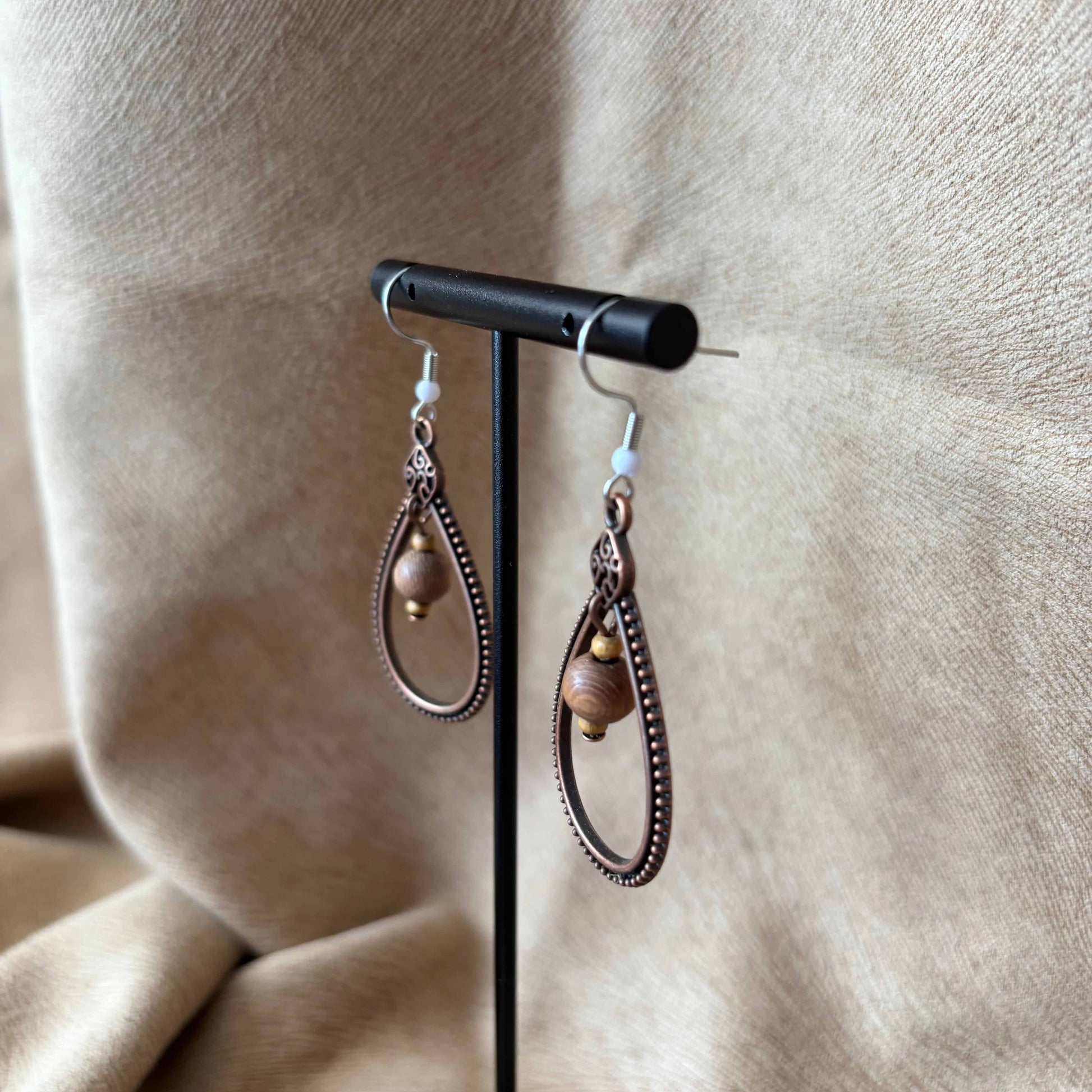 Boucles d'oreilles en bois  en forme de goutte