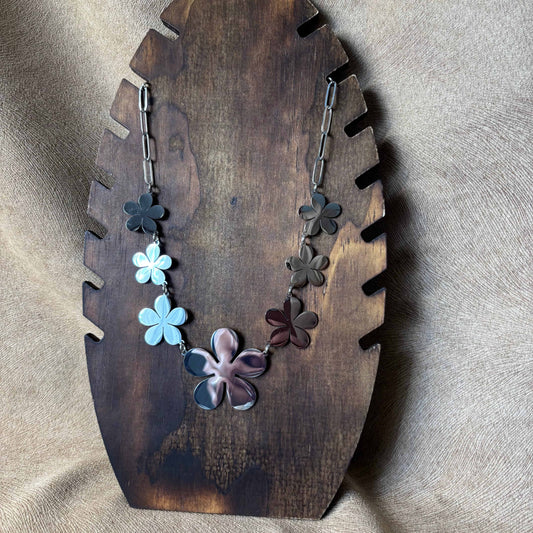 Collier doré |Maillons ovales | Motifs floraux |Acier inoxydable