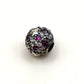 Vue de près d'un charms Pand'OR motif sphère étoiles et strass rose et blanc en argent Sterling