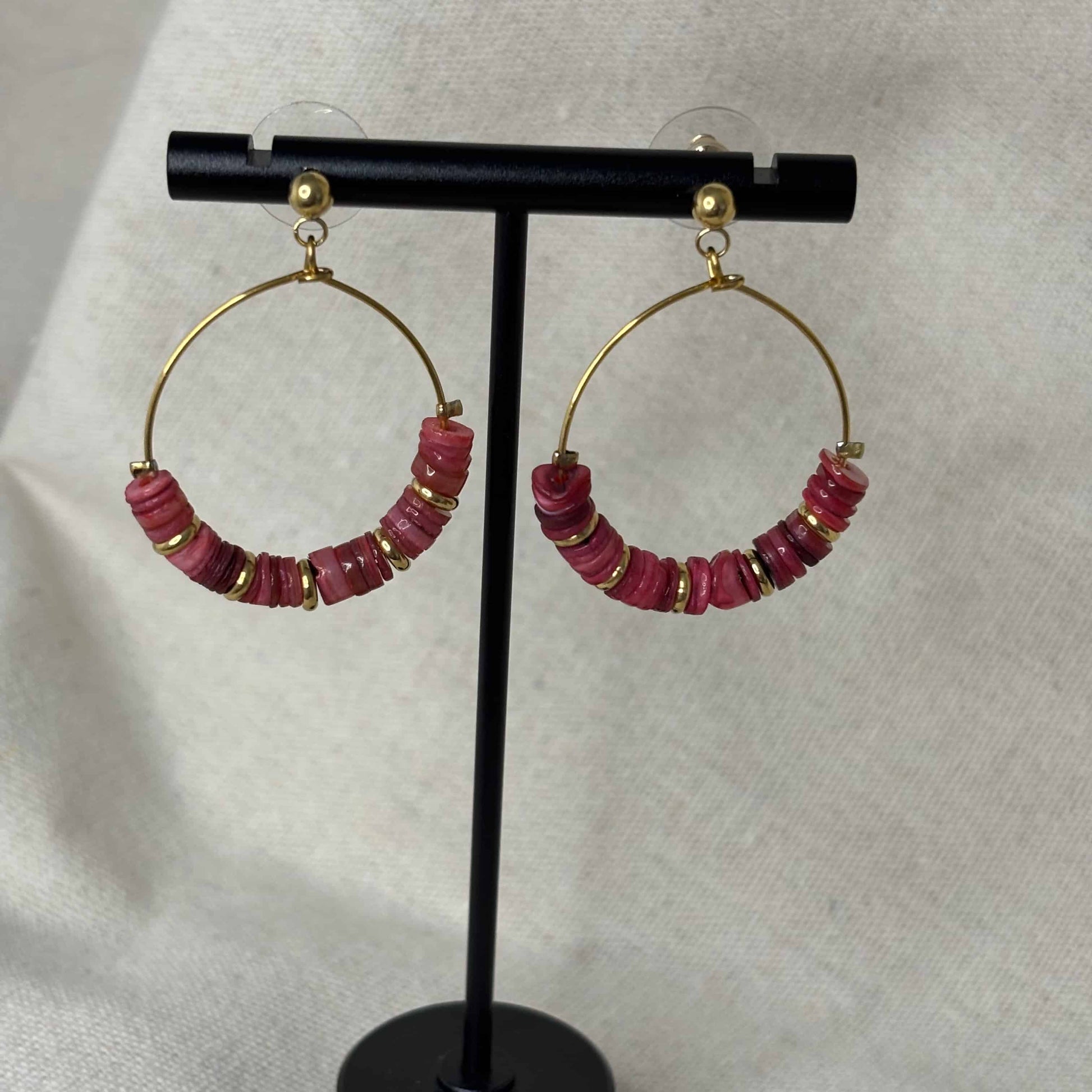 Boucles d'oreilles créoles | Perles colorées rouges | acier inoxydable