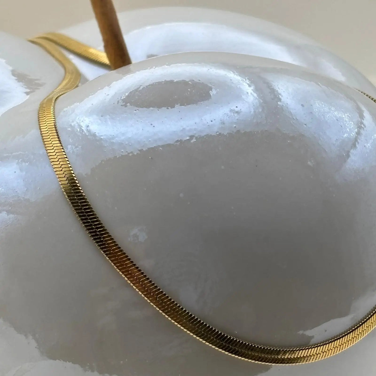 Collier doré avec maille serpent doré