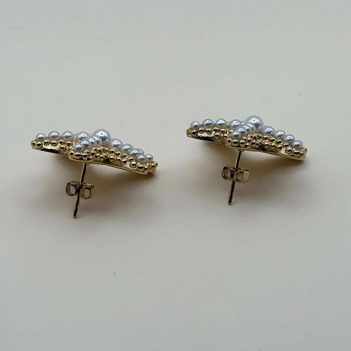 Boucles d'oreilles dorées avec motif étoile de mer avec strass en acier inoxydable