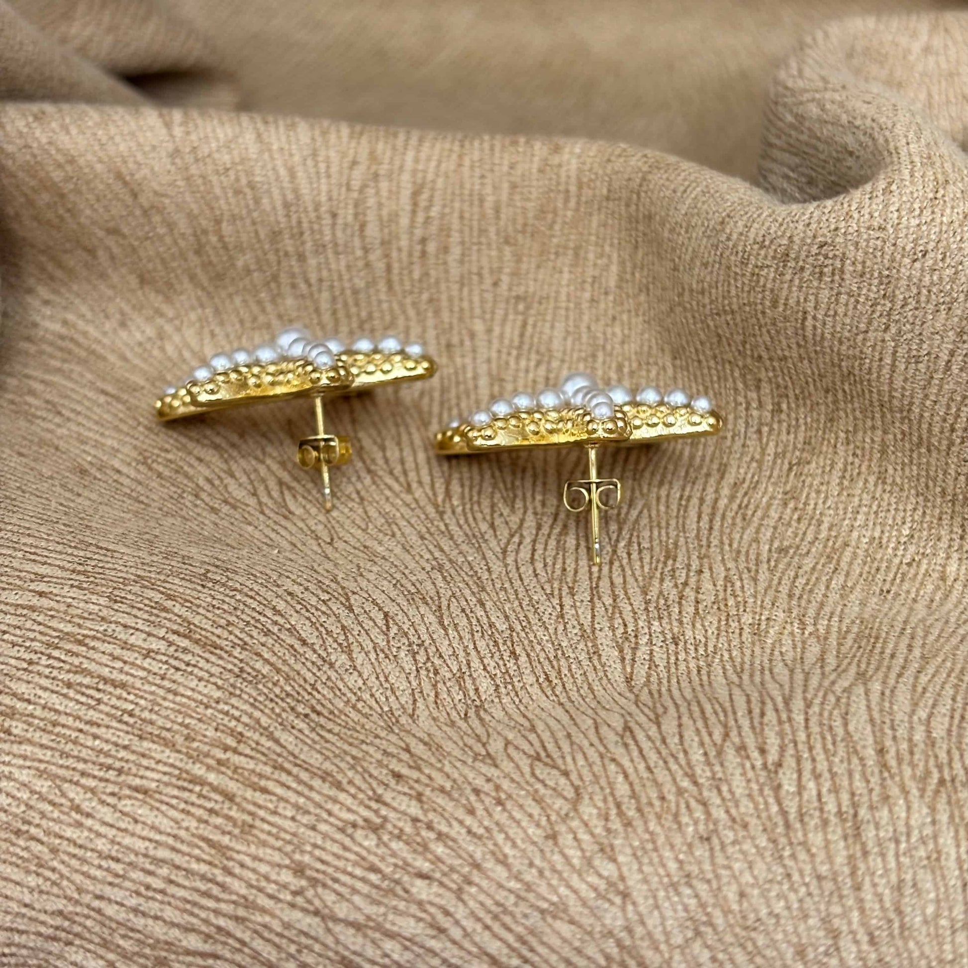 Boucles d'oreilles dorées| Motif étoile de mer et strass |Acier inoxydable